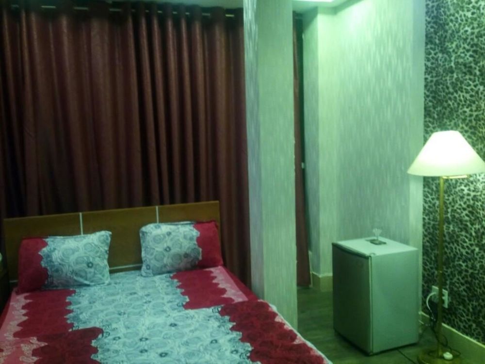 Venus Hotel - 2I1A Bạch Đằng P2 Tân Bình Cidade de Ho Chi Minh Exterior foto