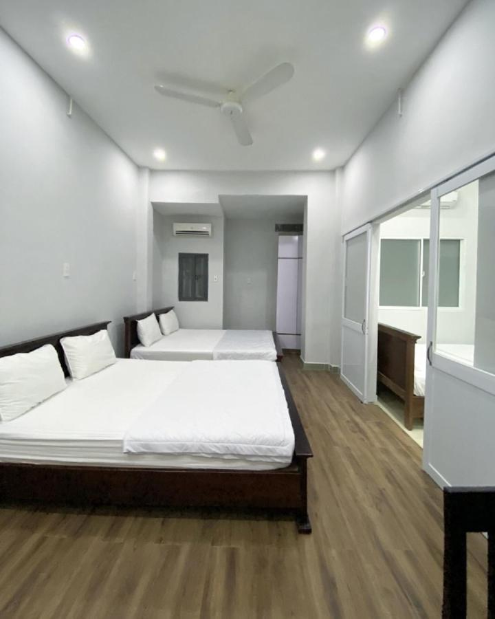 Venus Hotel - 2I1A Bạch Đằng P2 Tân Bình Cidade de Ho Chi Minh Exterior foto