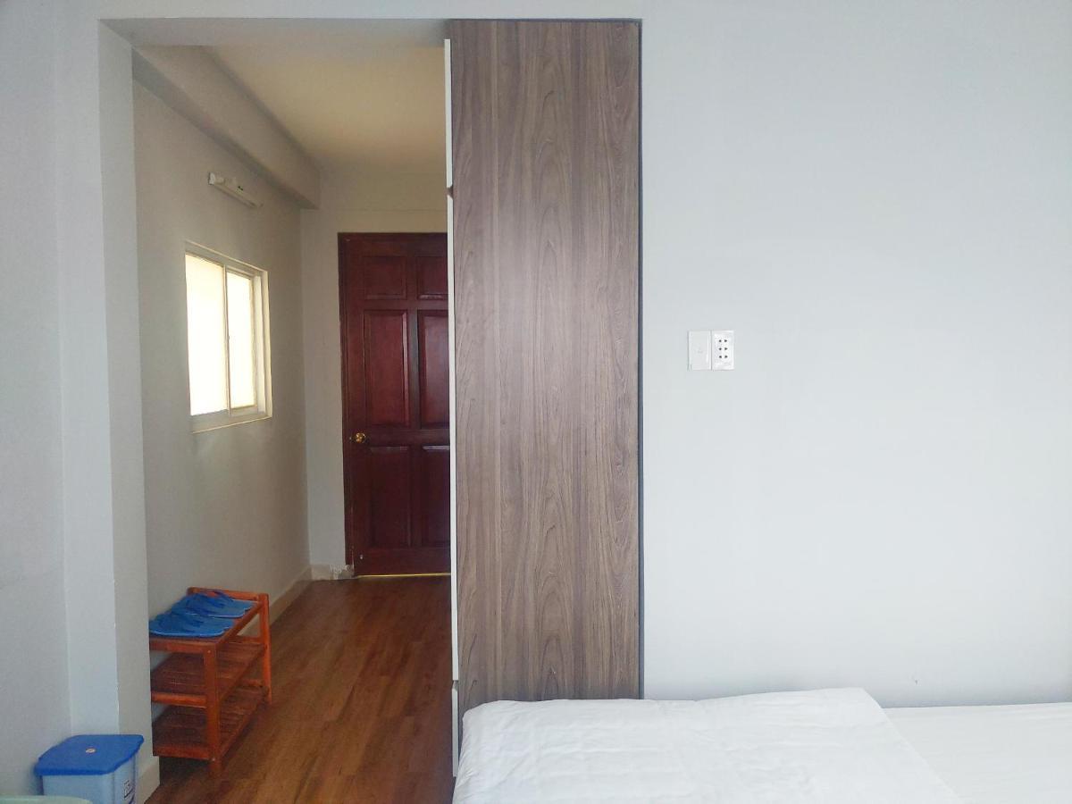 Venus Hotel - 2I1A Bạch Đằng P2 Tân Bình Cidade de Ho Chi Minh Exterior foto