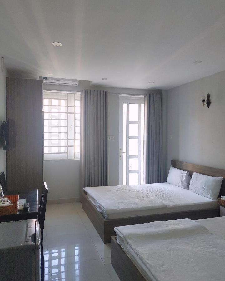 Venus Hotel - 2I1A Bạch Đằng P2 Tân Bình Cidade de Ho Chi Minh Exterior foto